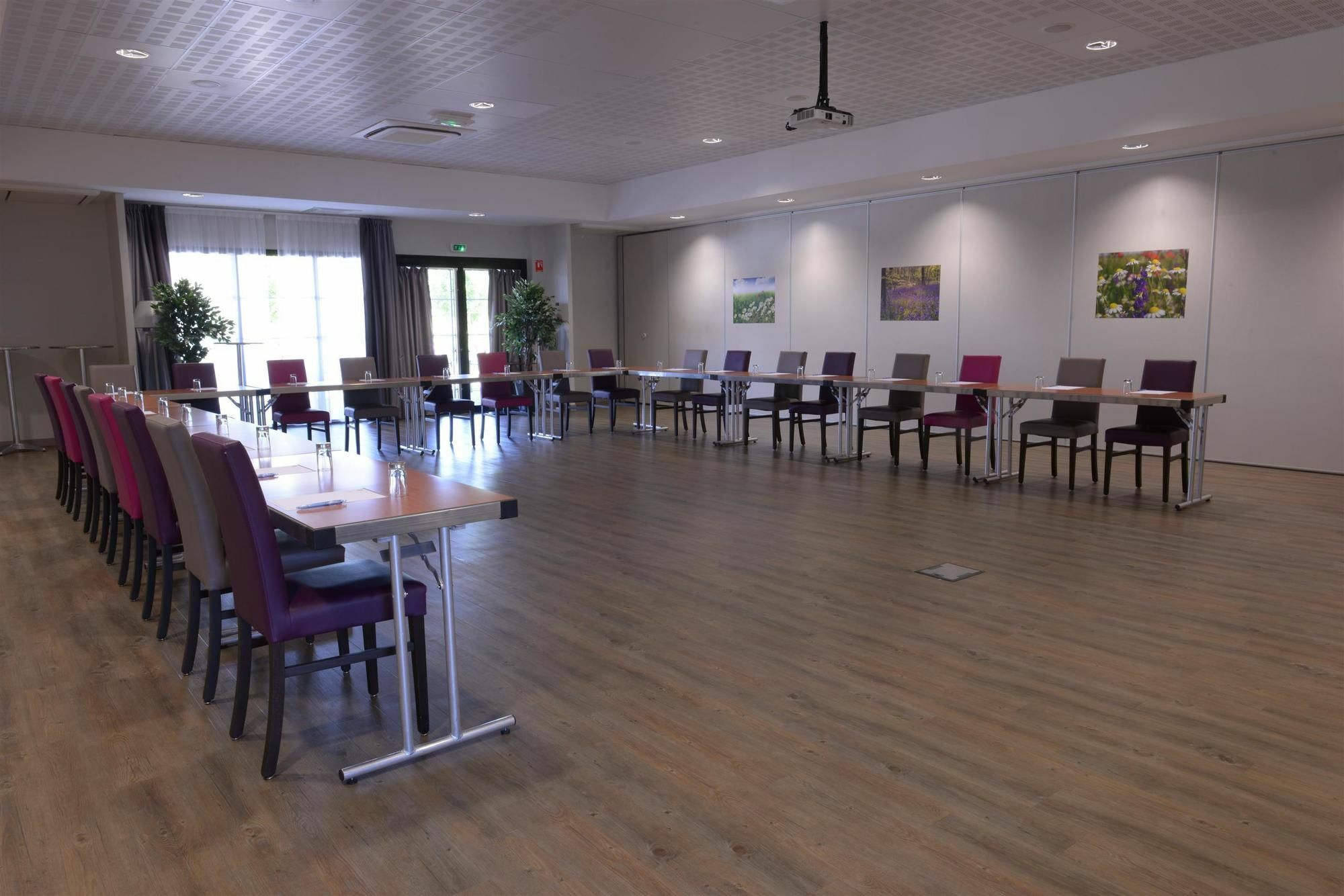 Hotel Ibis Styles Montargis Arboria Pannes  Exteriör bild