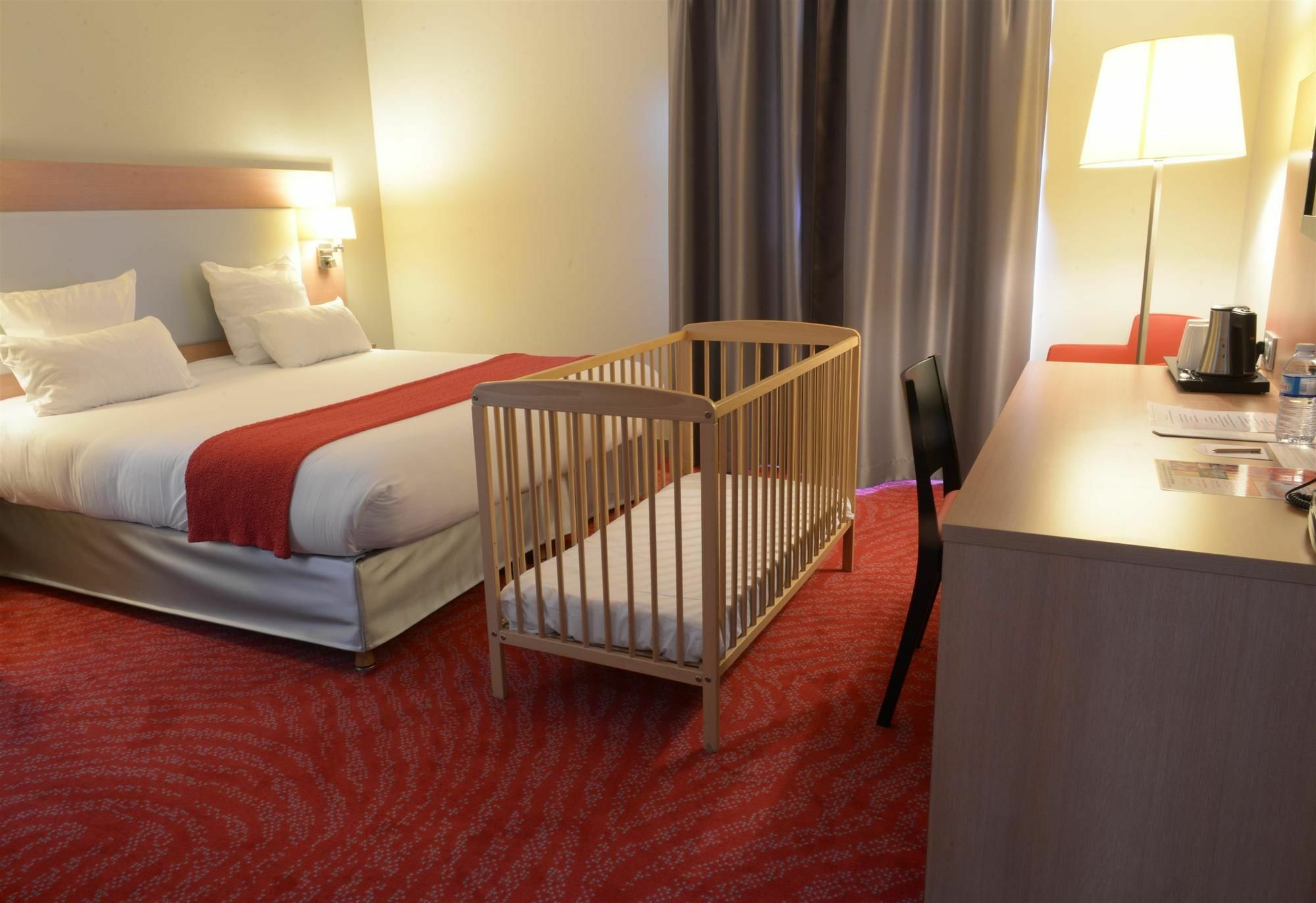 Hotel Ibis Styles Montargis Arboria Pannes  Exteriör bild