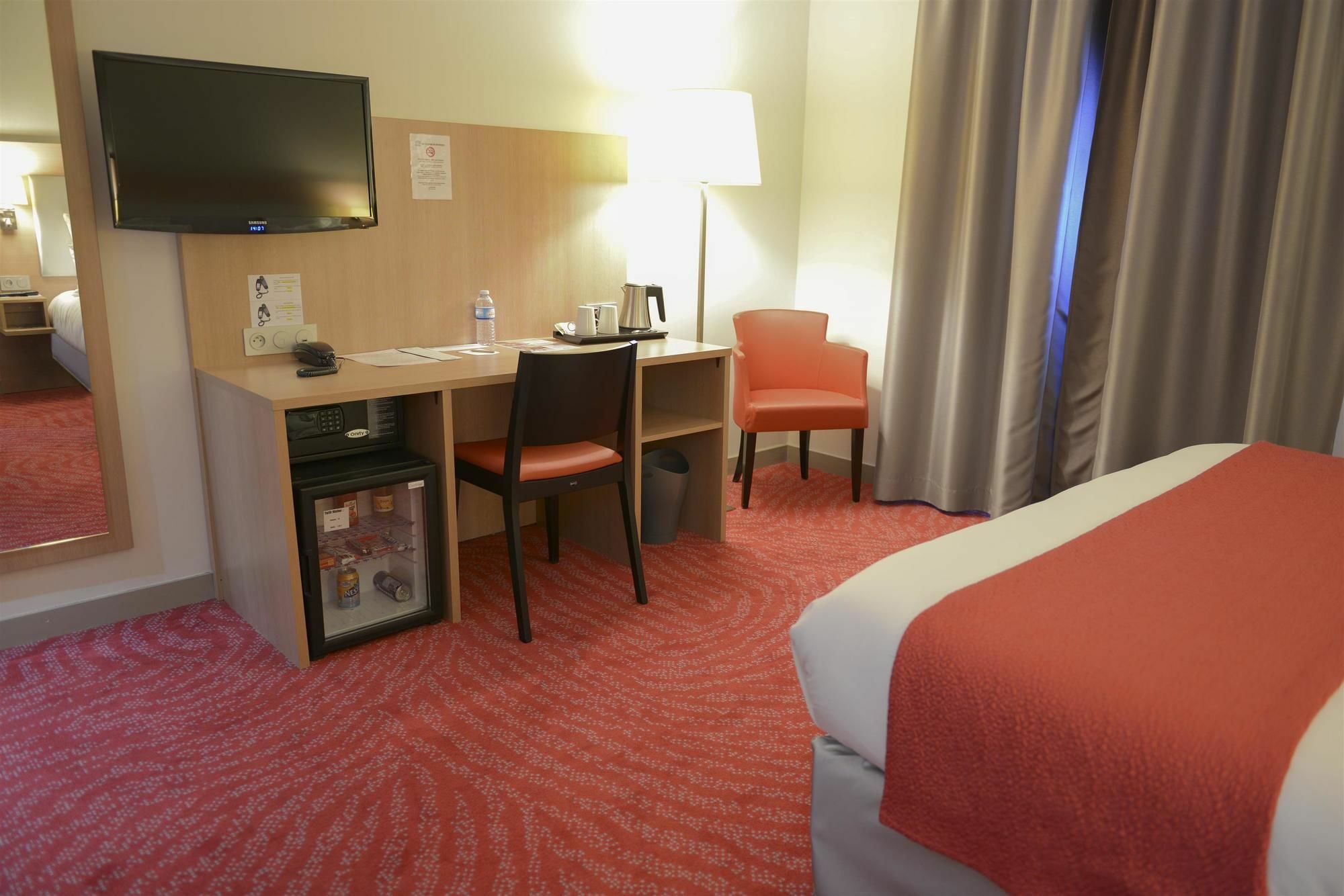 Hotel Ibis Styles Montargis Arboria Pannes  Exteriör bild
